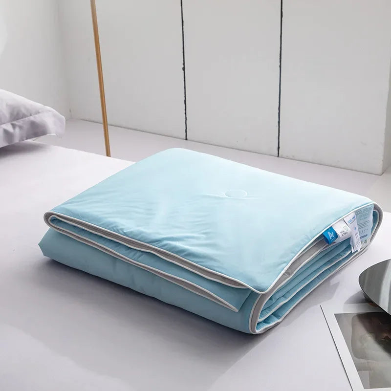 Silk Cloud Comfy Cooling Blanket