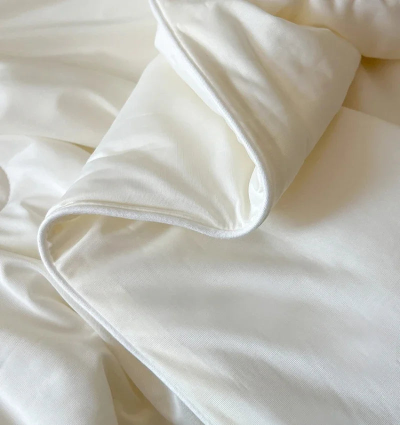 Silk Cloud Comfy Cooling Blanket