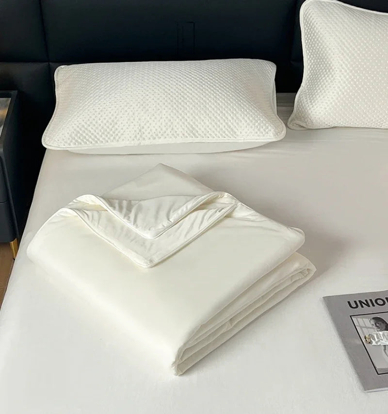 Silk Cloud Comfy Cooling Blanket